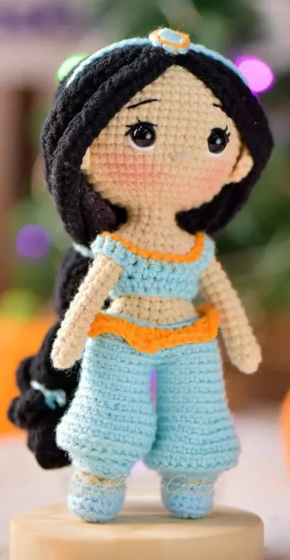 Jasmine d'Aladdin au crochet
