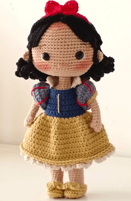 blanche-neige au crochet patron sur Etsy payant
