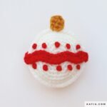 Puede ser una imagen de encaje y texto