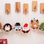guirlande personnage au crochet : pingouin au crochet, bonhomme de neige ...